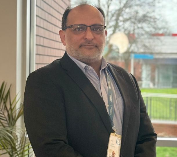 Picture of Zubair Deputy CFO