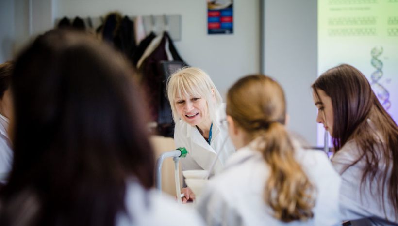 girls-stem-event-leicester-college-040-1024x683