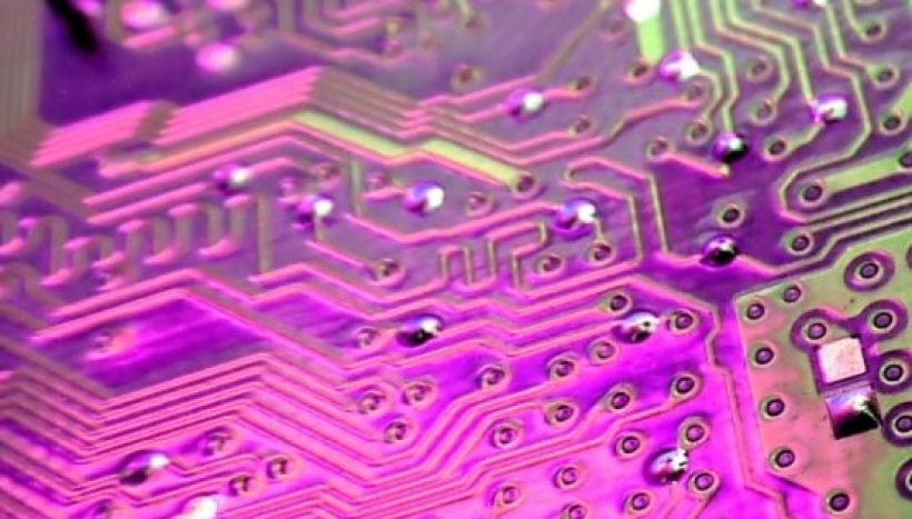 computing_back_1_1300x438_acf_cropped_555x322_acf_cropped-555x322